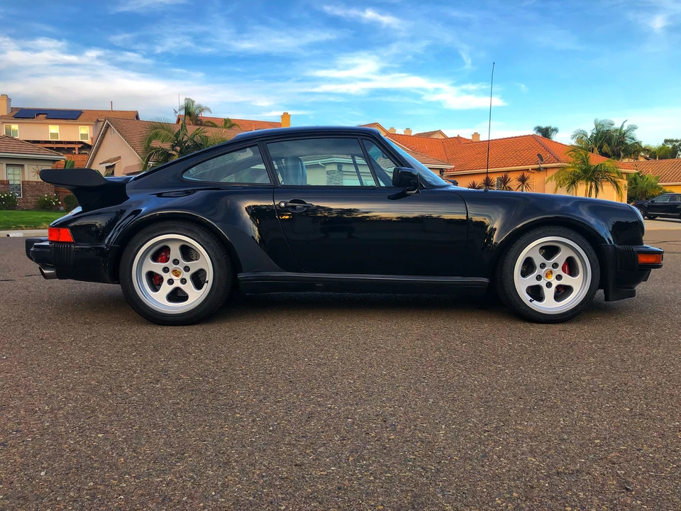 1984 Porsche 911 Carrera 3.2 - Image 19 of 31