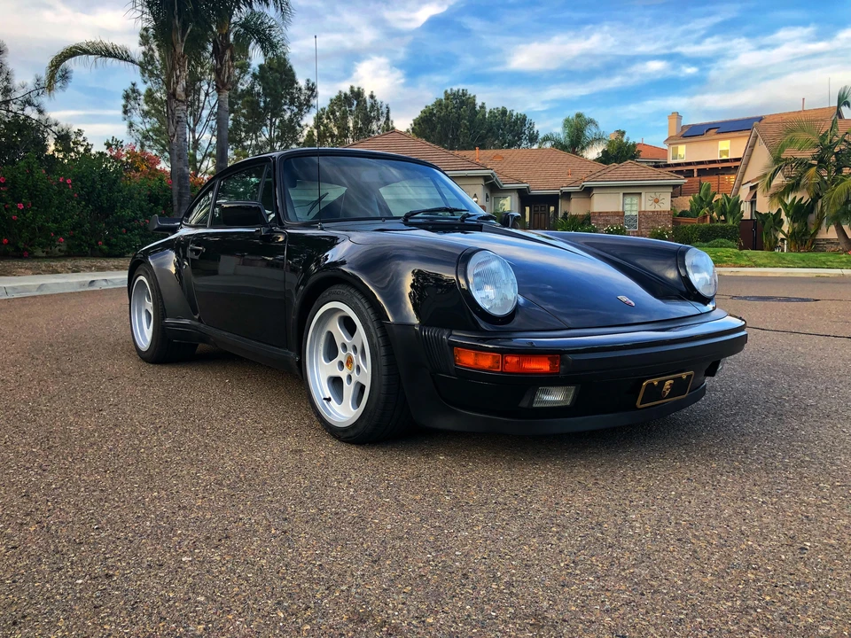 1984 Porsche 911 Carrera 3.2 - Image 15 of 31