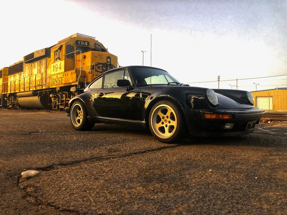 1984 Porsche 911 Carrera 3.2 - Image 12 of 31