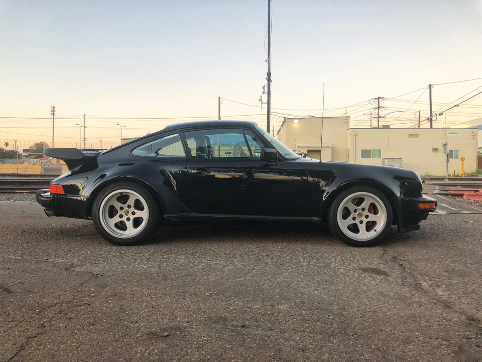 1984 Porsche 911 Carrera 3.2 - Image 18 of 31