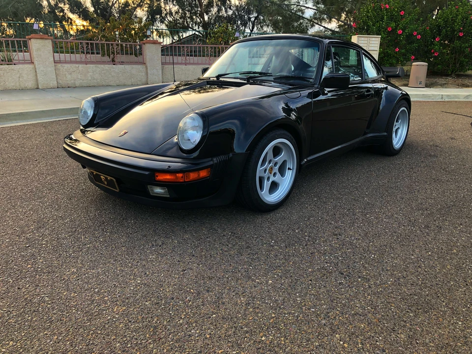 1984 Porsche 911 Carrera 3.2 - Image 27 of 31