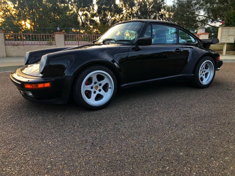 1984 Porsche 911 Carrera 3.2 - Image 26 of 31