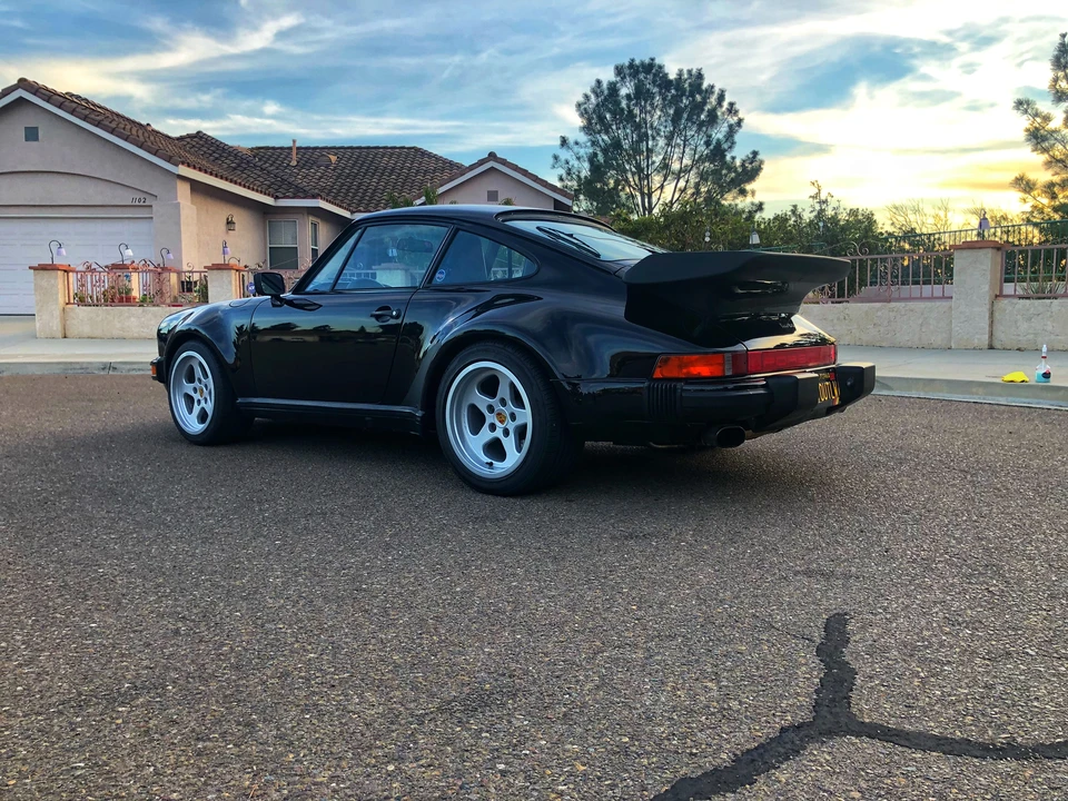 1984 Porsche 911 Carrera 3.2 - Image 23 of 31