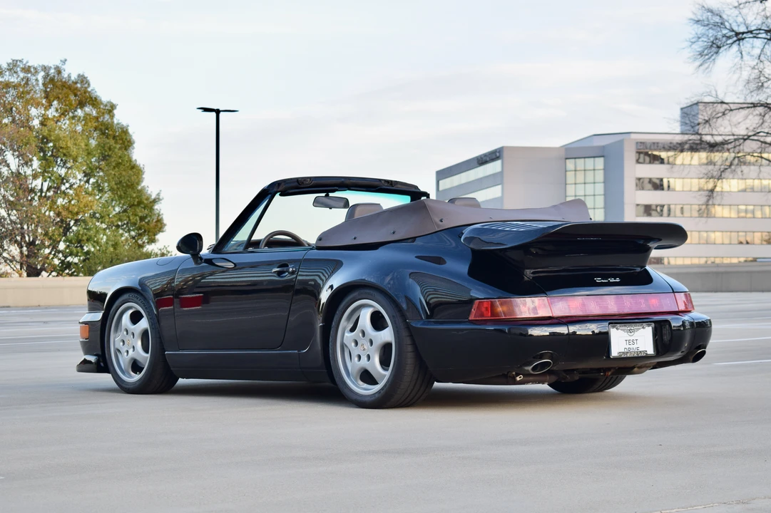 1993 Porsche 964 Carrera 4 - Image 24 of 31