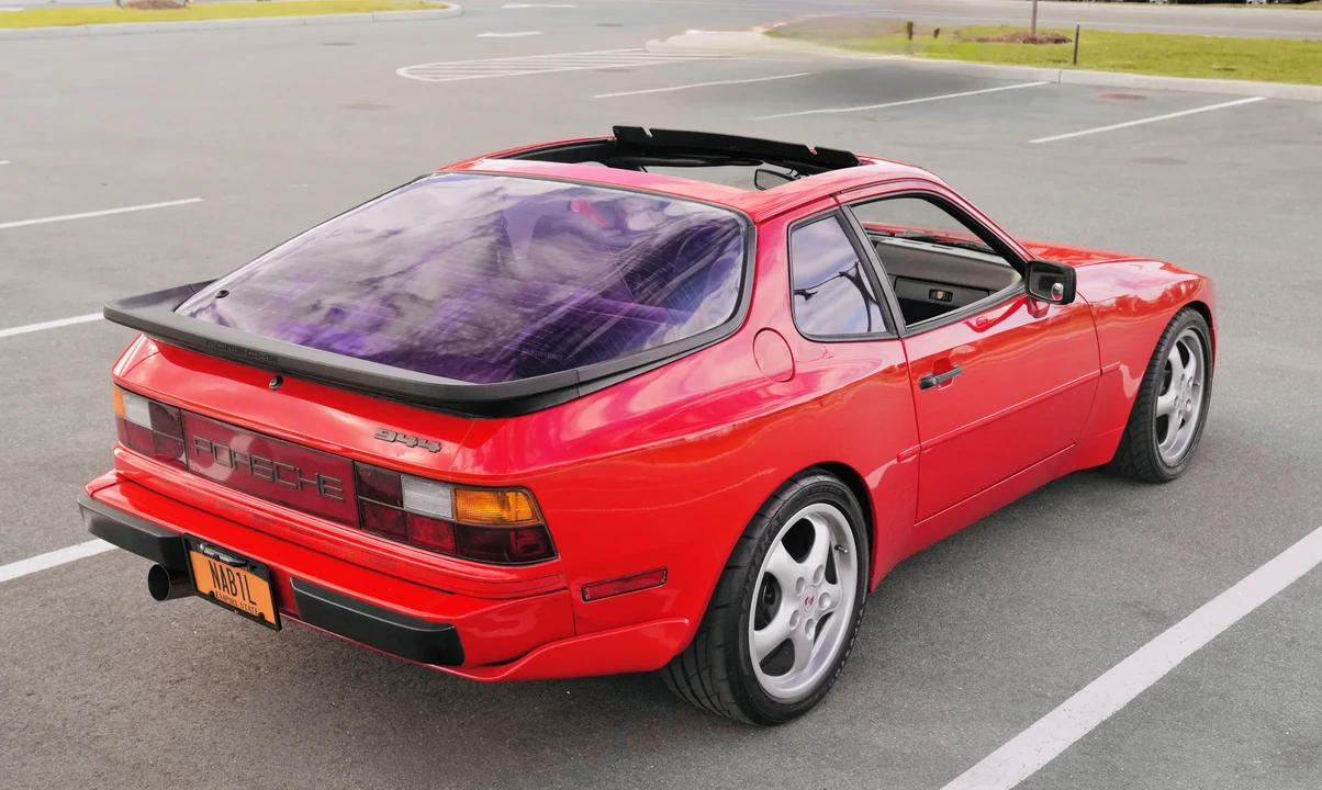 1983 Porsche 944 - Image 16 of 31