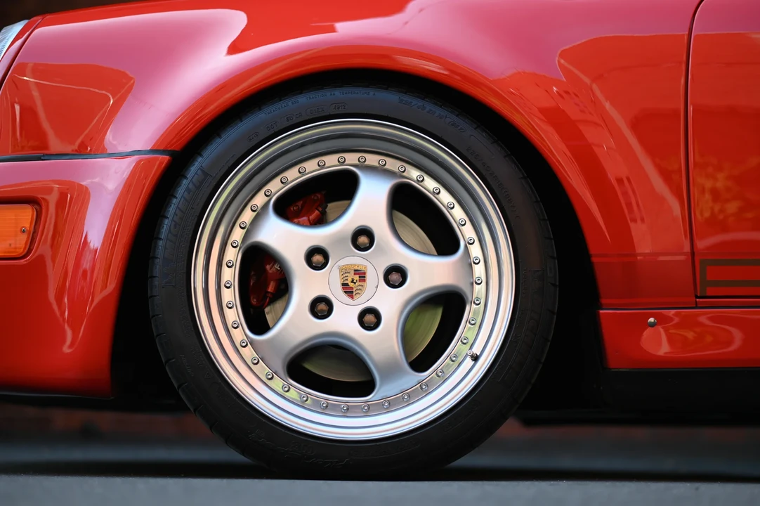 1989 Porsche 964 Carrera 4 - Image 23 of 31