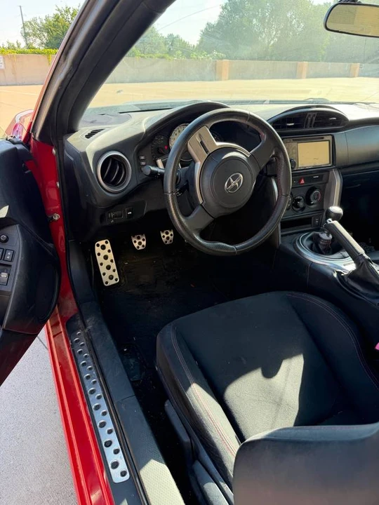 2013 Scion FR-S - Image 12 of 19