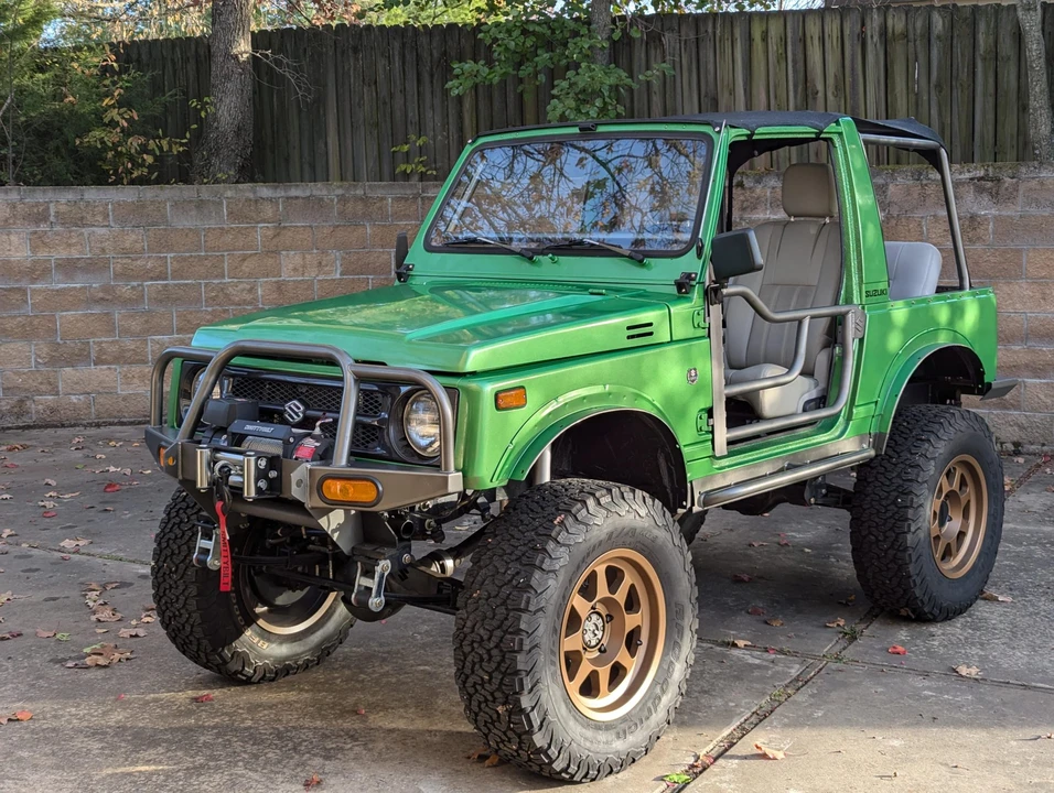 1988 Suzuki - Image 2 of 31