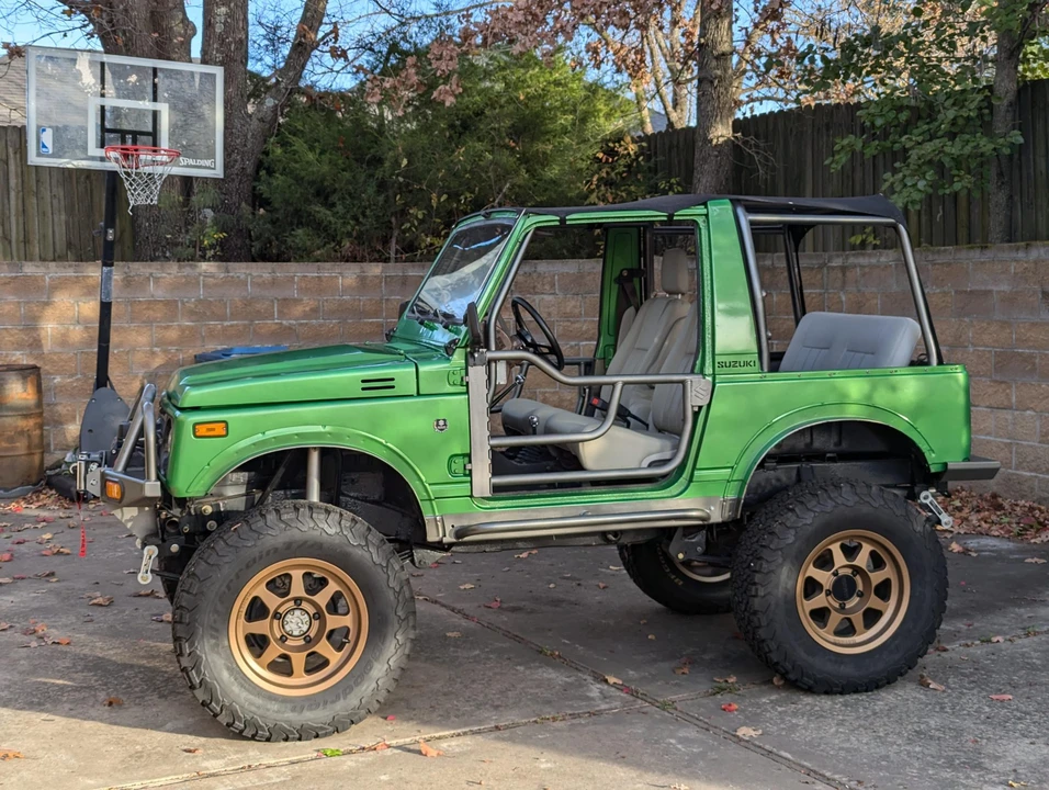 1988 Suzuki - Image 11 of 31