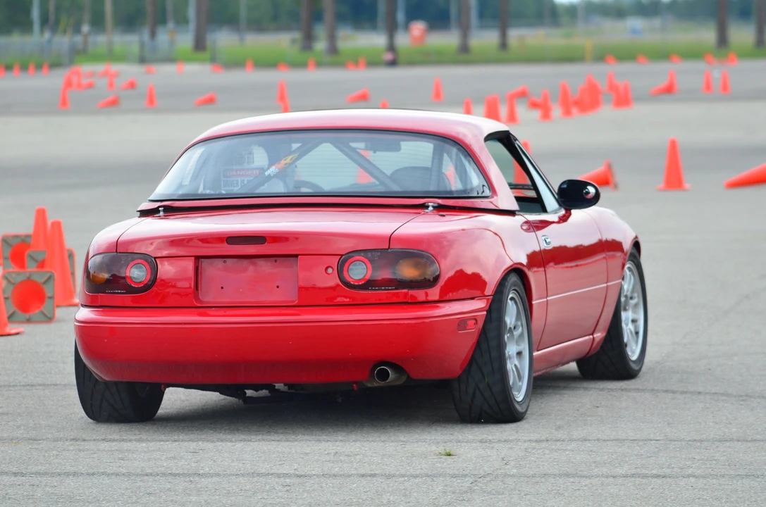1996 Mazda NA MX-5 Miata - Image 17 of 31