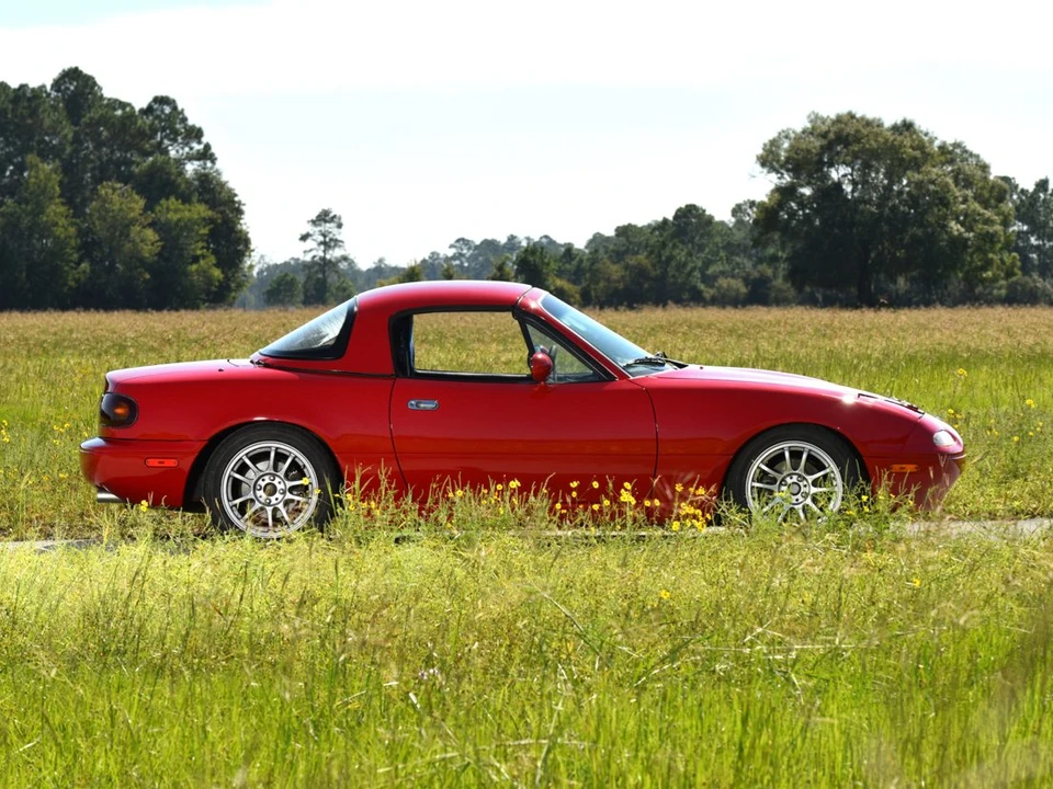1996 Mazda NA MX-5 Miata - Image 2 of 31