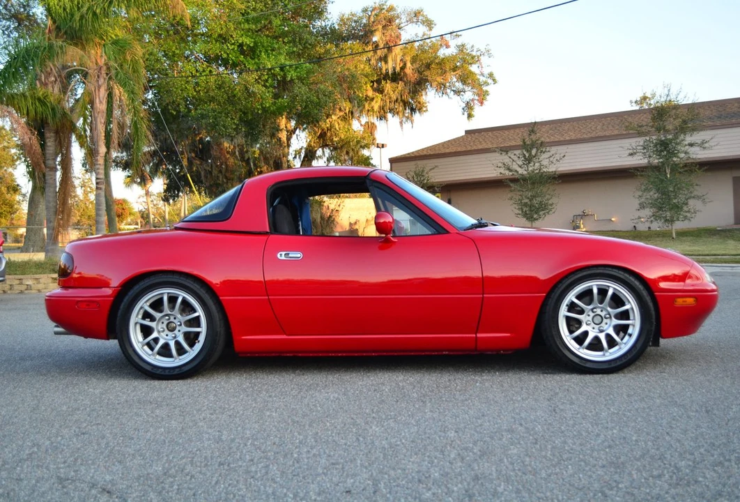 1996 Mazda NA MX-5 Miata - Image 6 of 31