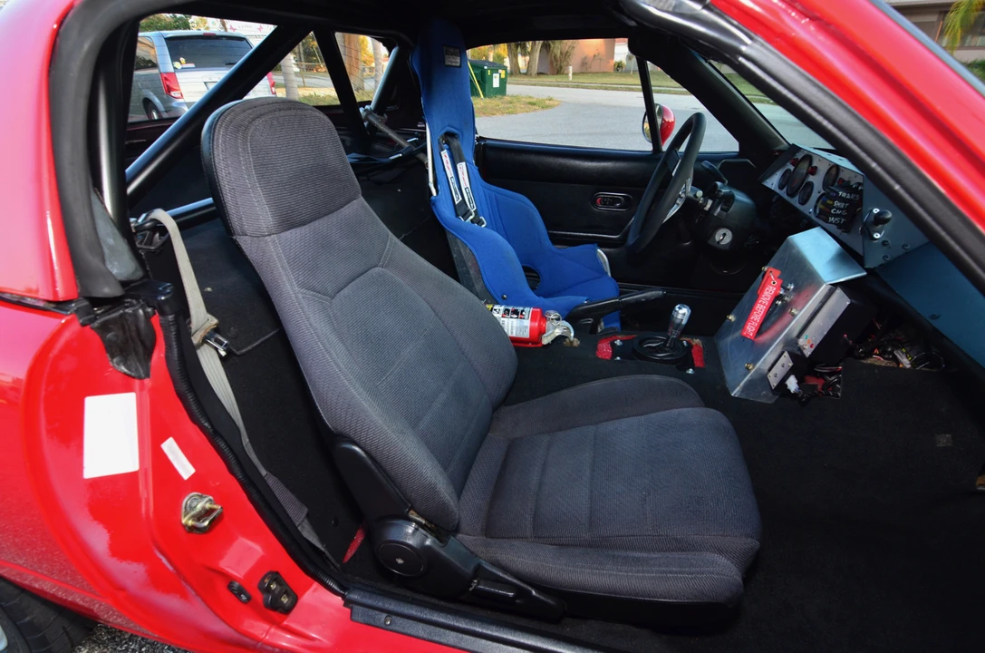 1996 Mazda NA MX-5 Miata - Image 27 of 31