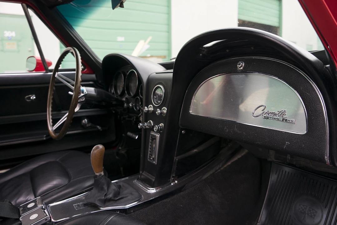 1965 Chevrolet Corvette C2 - Image 25 of 31