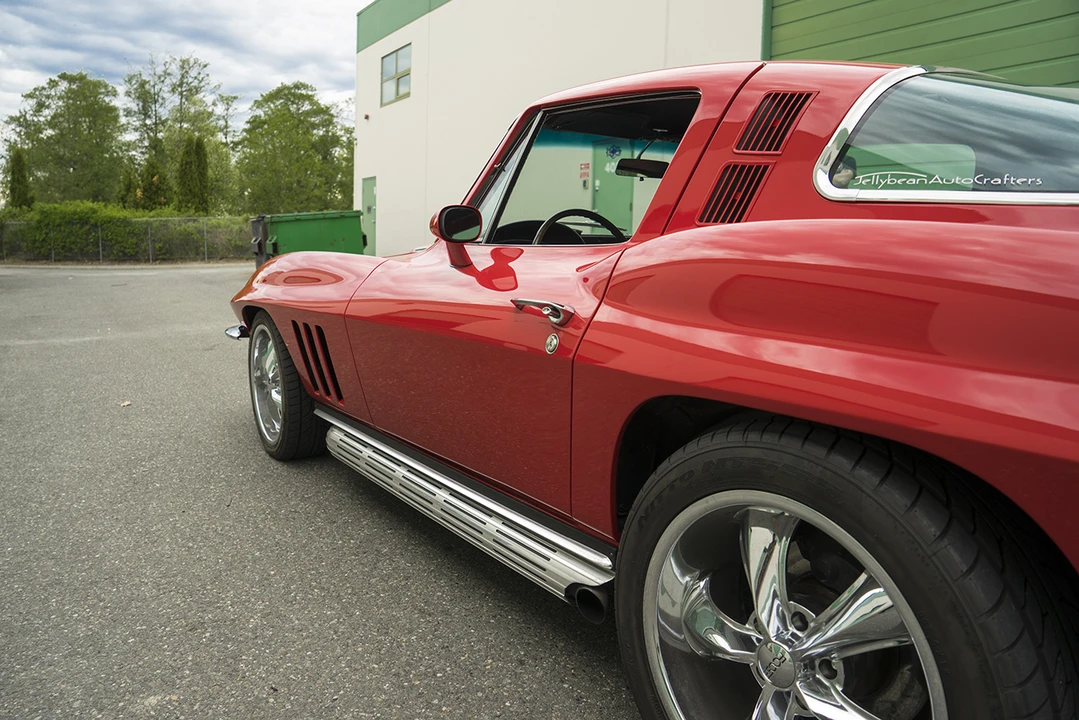 1965 Chevrolet Corvette C2 - Image 11 of 31