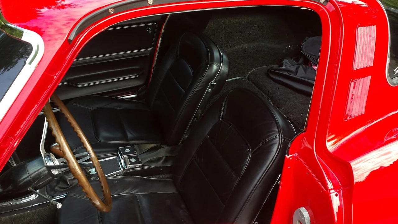 1965 Chevrolet Corvette C2 - Image 20 of 31