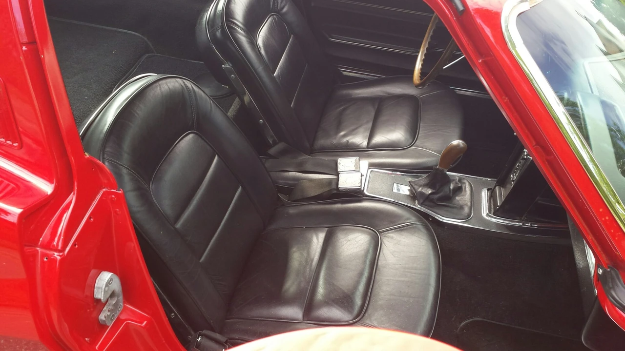 1965 Chevrolet Corvette C2 - Image 22 of 31