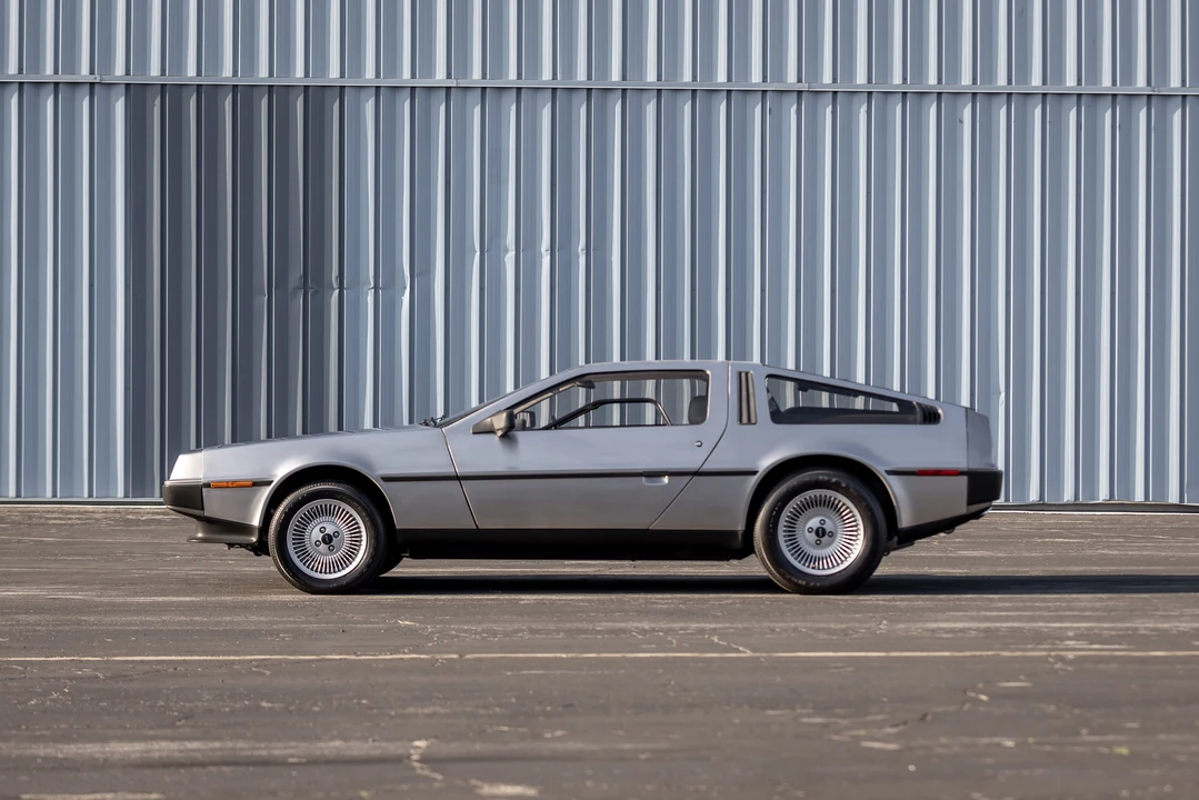 1982 DeLorean DMC-12 - Image 18 of 31