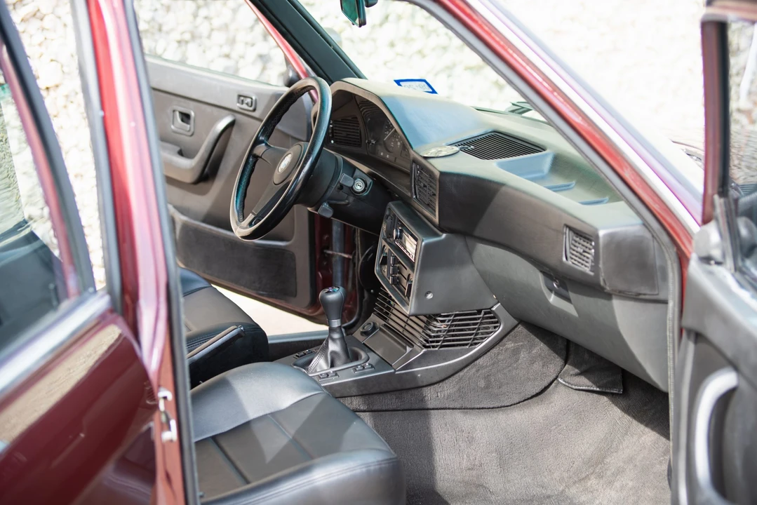 1983 BMW E28 5 Series - Image 23 of 31