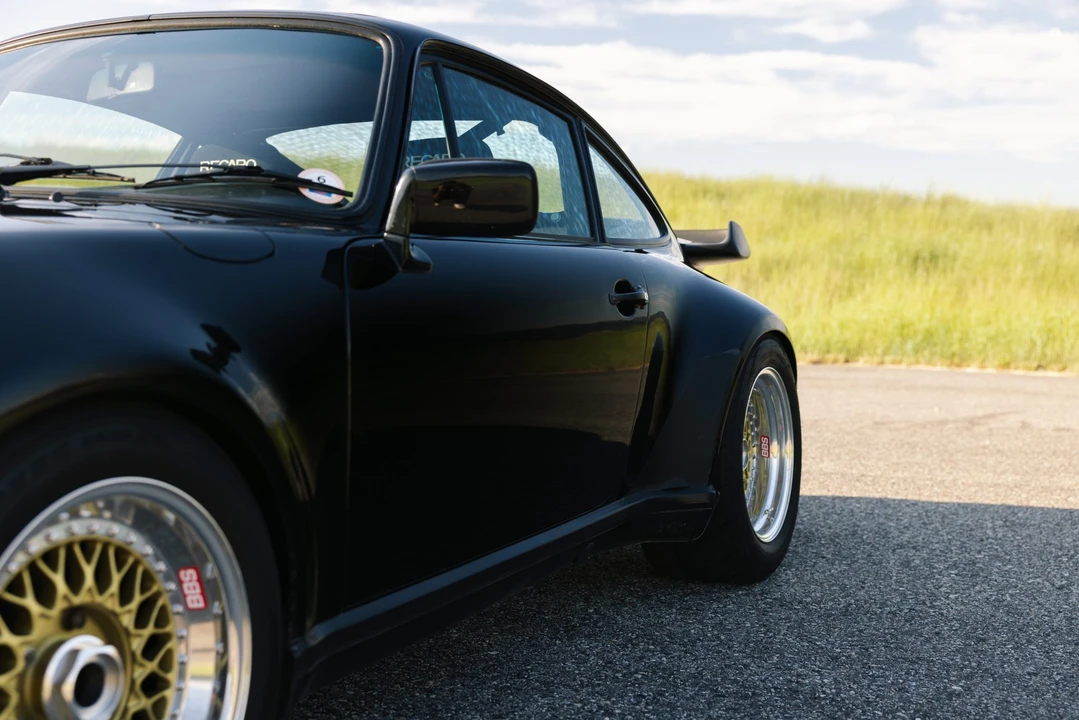 1984 Porsche 911 Carrera 3.2 - Image 17 of 31