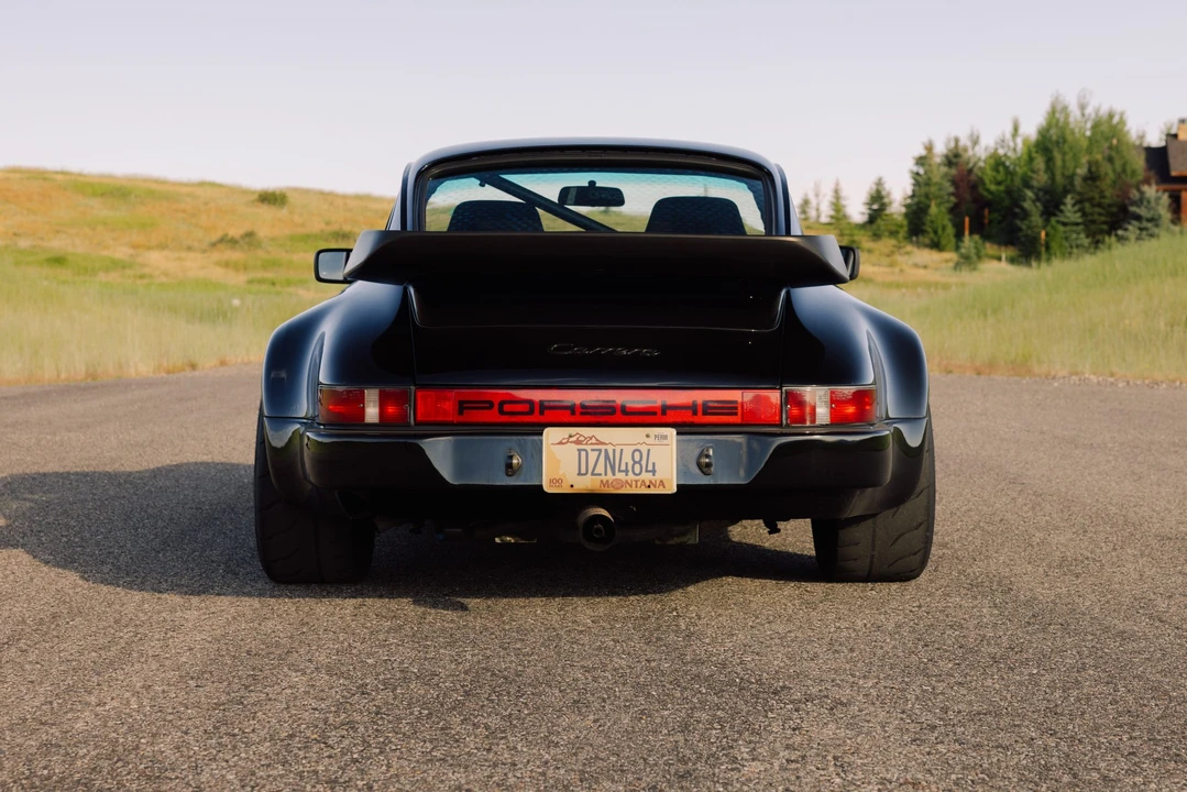 1984 Porsche 911 Carrera 3.2 - Image 5 of 31