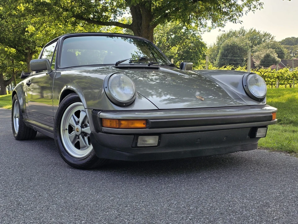 1987 Porsche 911 Carrera 3.2 - Image 17 of 31