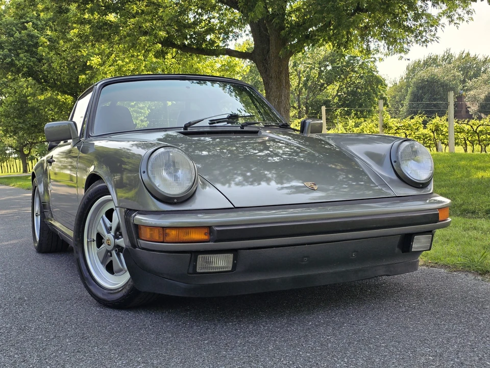 1987 Porsche 911 Carrera 3.2 - Image 16 of 31