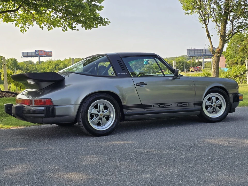 1987 Porsche 911 Carrera 3.2 - Image 26 of 31