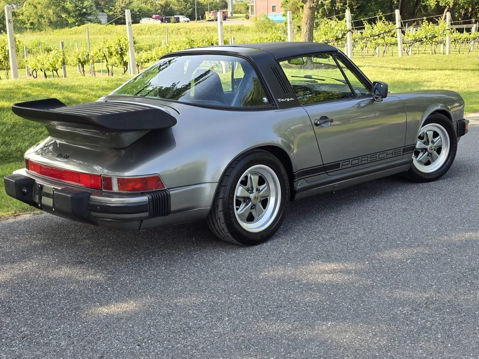 1987 Porsche 911 Carrera 3.2 - Image 27 of 31