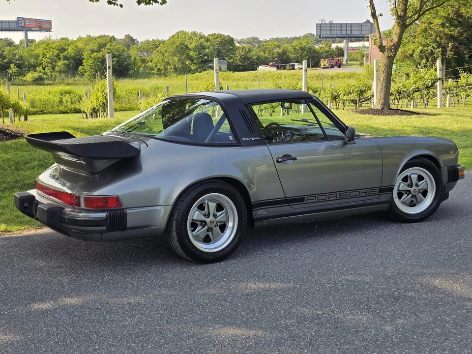 1987 Porsche 911 Carrera 3.2 - Image 25 of 31