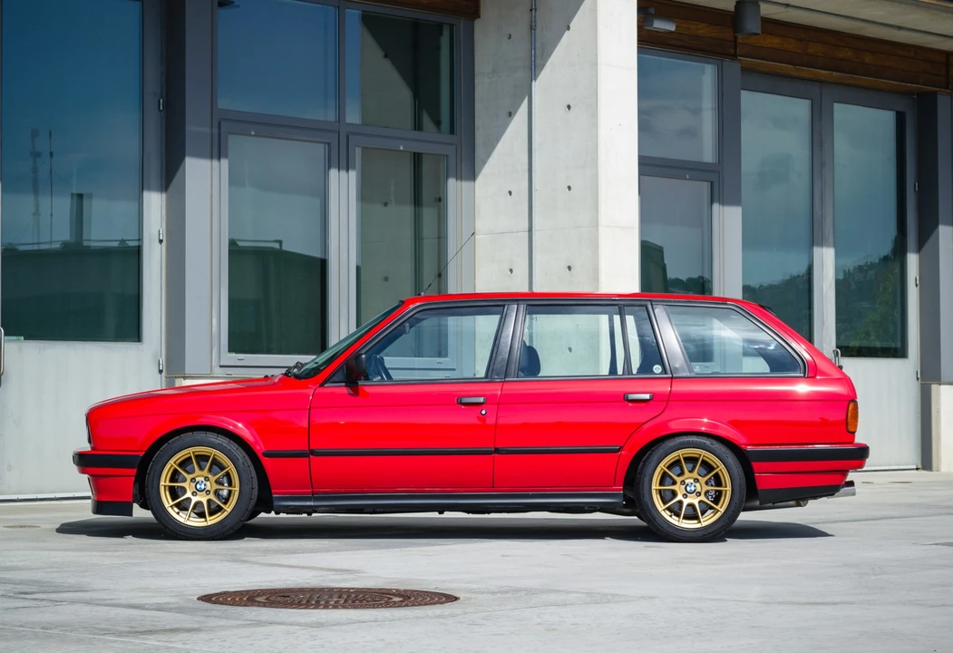 1989 BMW E30 3 Series - Image 2 of 31