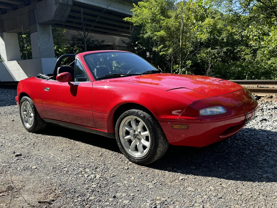1990 Mazda NA MX-5 Miata - Image 22 of 31