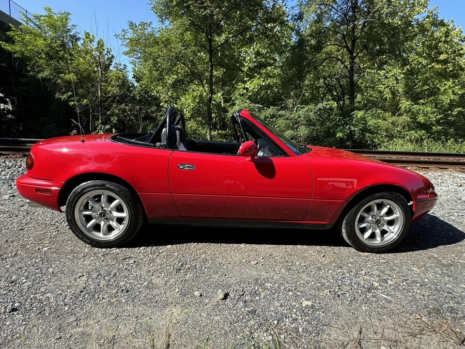 1990 Mazda NA MX-5 Miata - Image 21 of 31