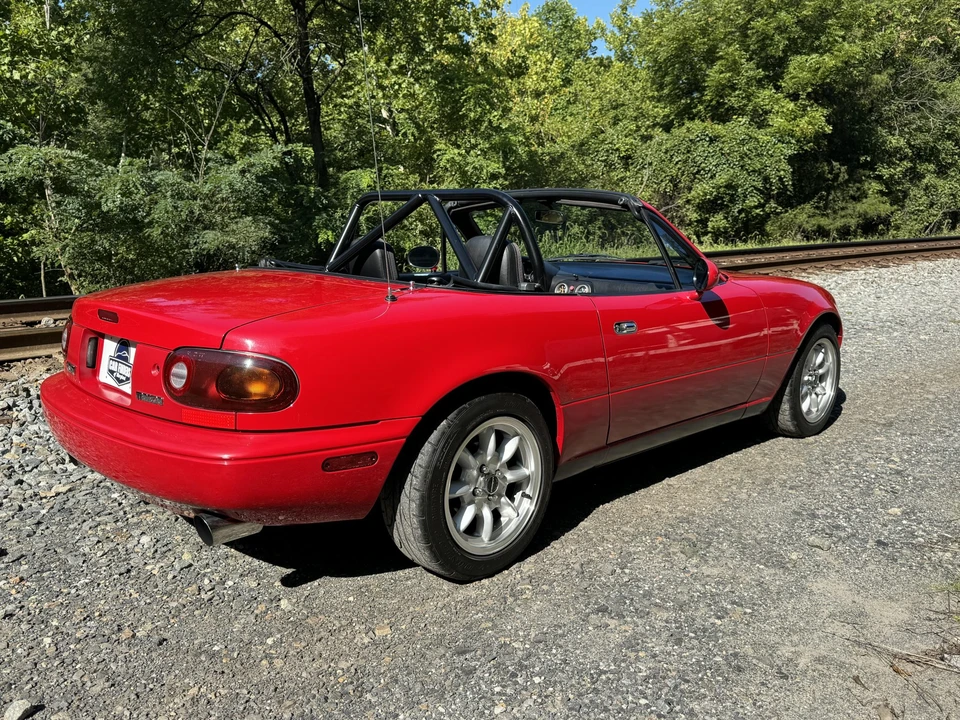 1990 Mazda NA MX-5 Miata - Image 19 of 31