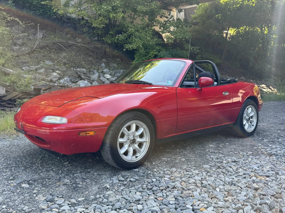 1990 Mazda NA MX-5 Miata - Image 8 of 31