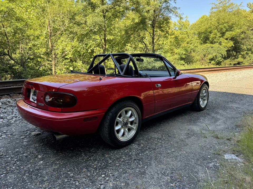 1990 Mazda NA MX-5 Miata - Image 18 of 31
