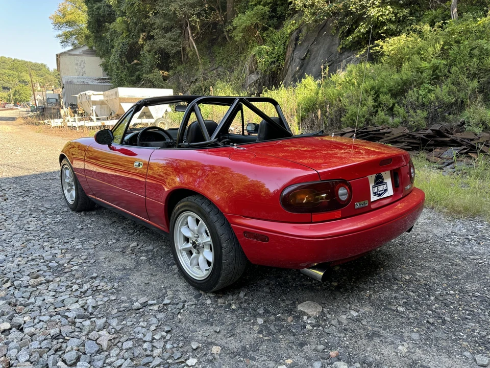 1990 Mazda NA MX-5 Miata - Image 15 of 31