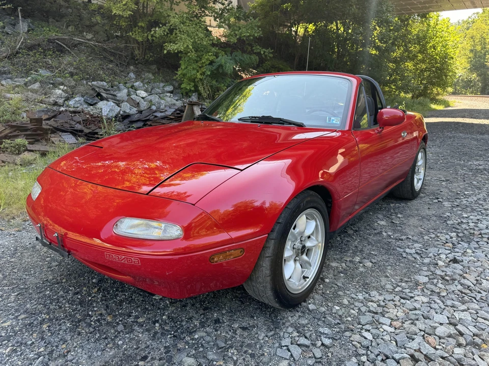 1990 Mazda NA MX-5 Miata - Image 2 of 31