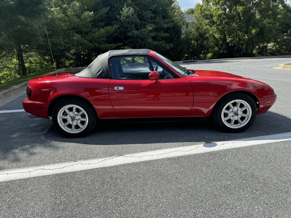 1990 Mazda NA MX-5 Miata - Image 30 of 31