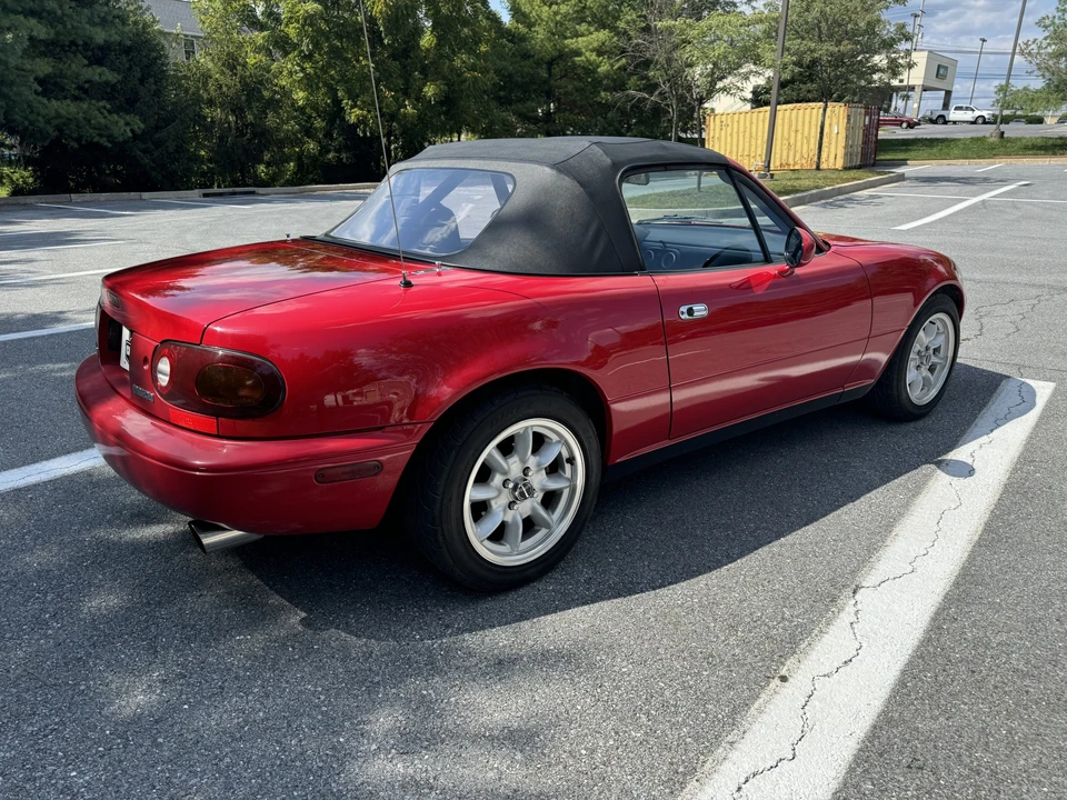 1990 Mazda NA MX-5 Miata - Image 29 of 31