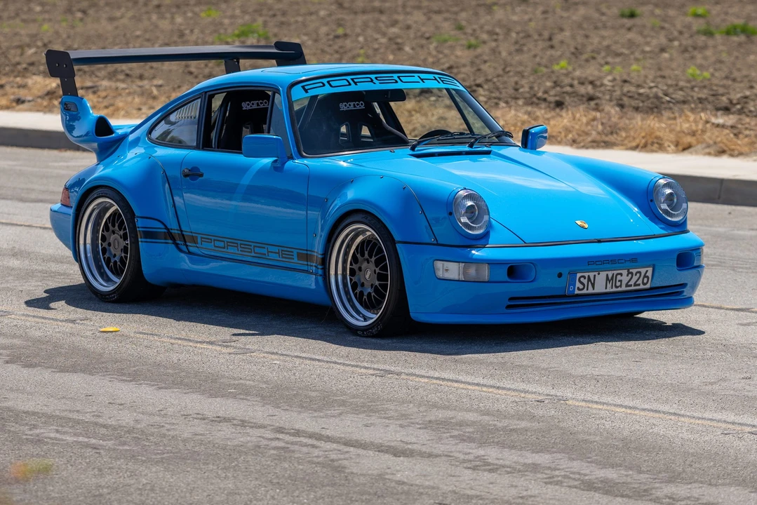 1990 Porsche 964 Carrera 4 - Image 25 of 31