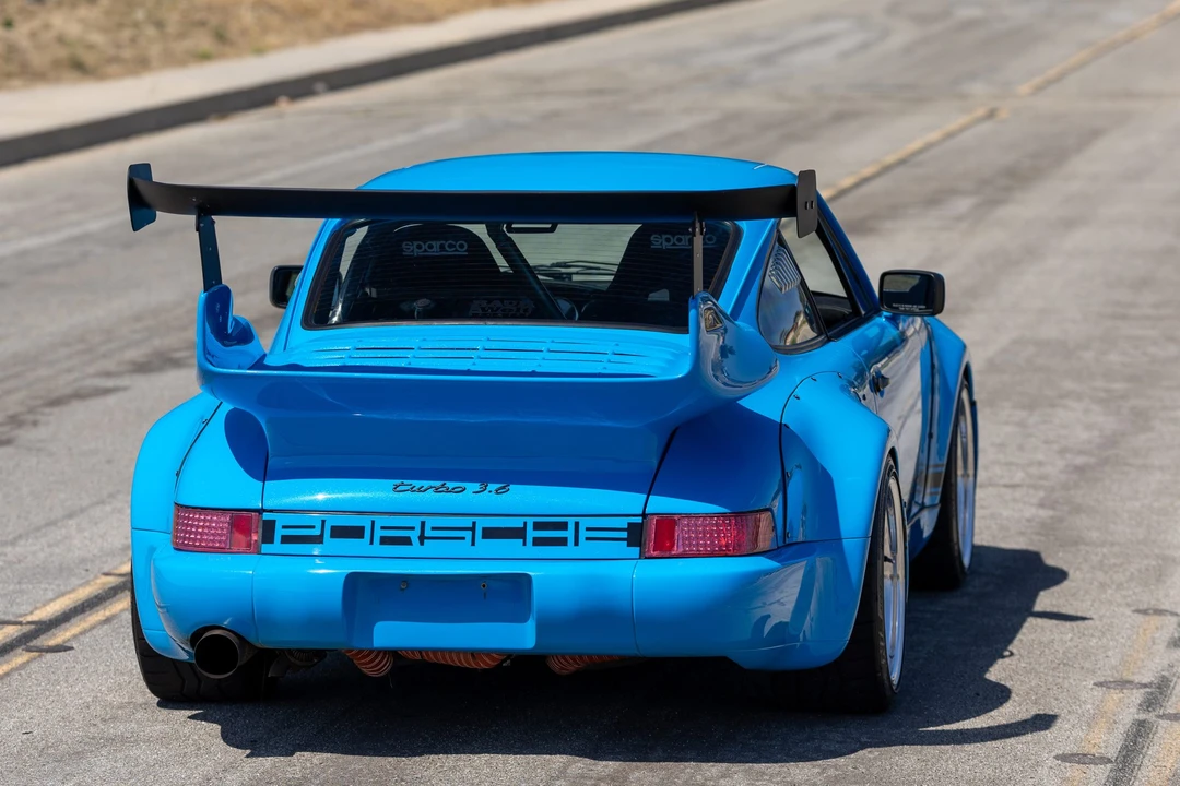 1990 Porsche 964 Carrera 4 - Image 16 of 31