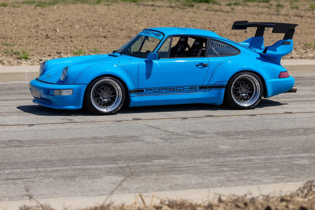 1990 Porsche 964 Carrera 4 - Image 7 of 31