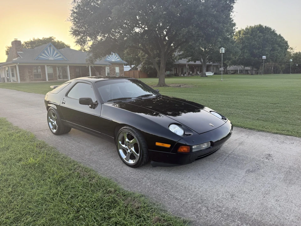 1990 Porsche 928 S4 - Image 8 of 31