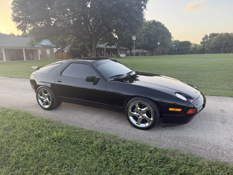1990 Porsche 928 S4 - Image 9 of 31
