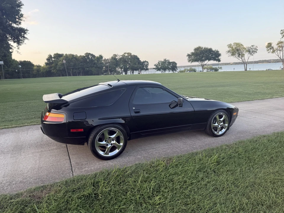 1990 Porsche 928 S4 - Image 12 of 31