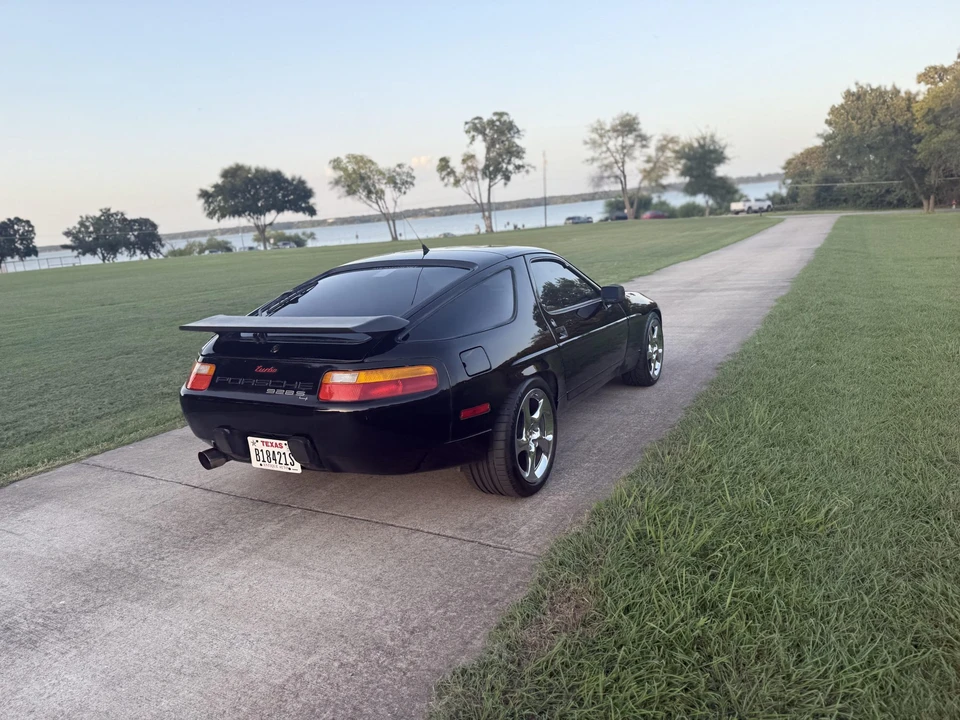 1990 Porsche 928 S4 - Image 15 of 31