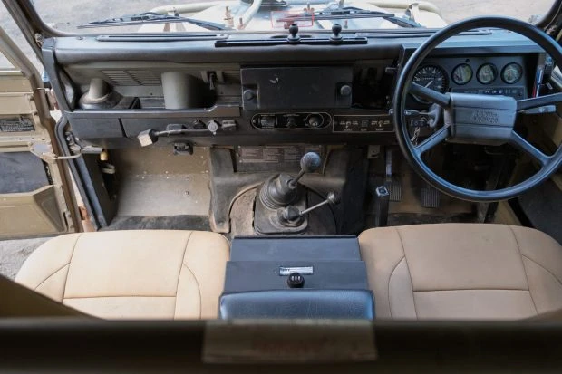 1991 Land Rover Defender 110 - Image 5 of 8