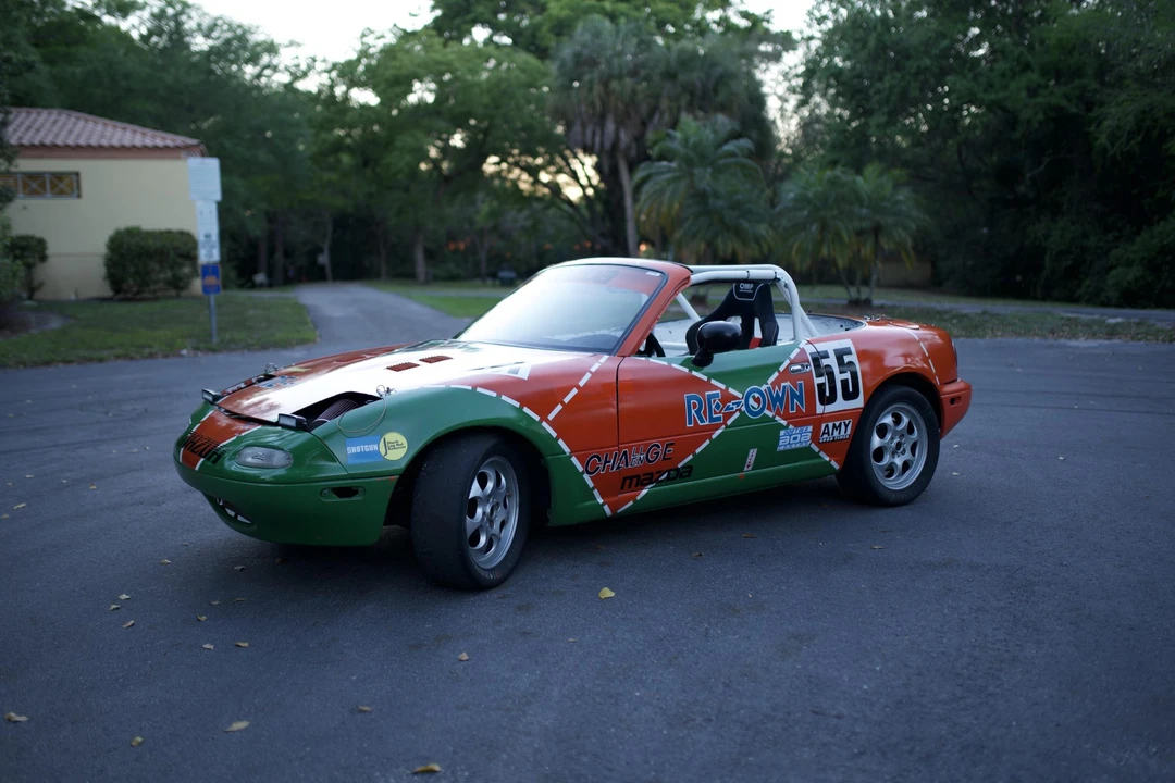 1991 Mazda NA MX-5 Miata - Image 6 of 31