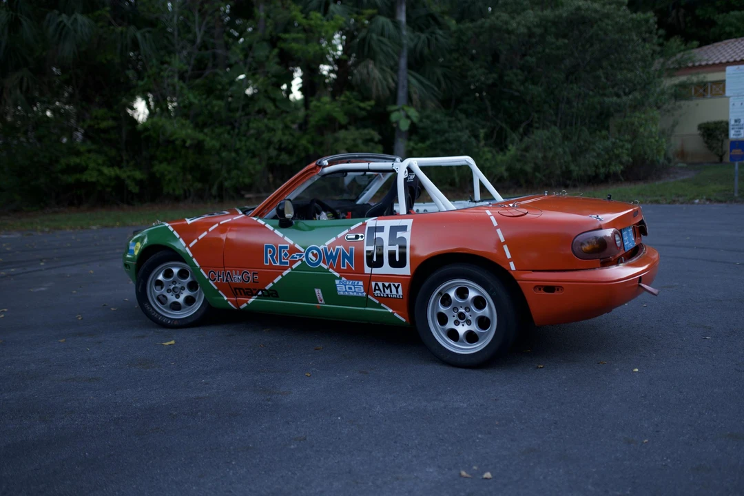 1991 Mazda NA MX-5 Miata - Image 9 of 31
